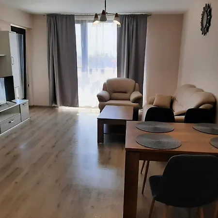 Deluxe 5 سينتس قسطنطين وهيلينا