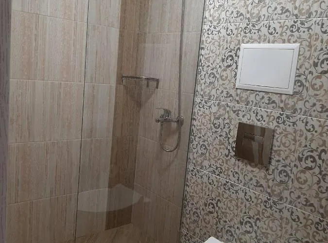 Deluxe 5 セインツ・コンスタンティン＆ヘレナ